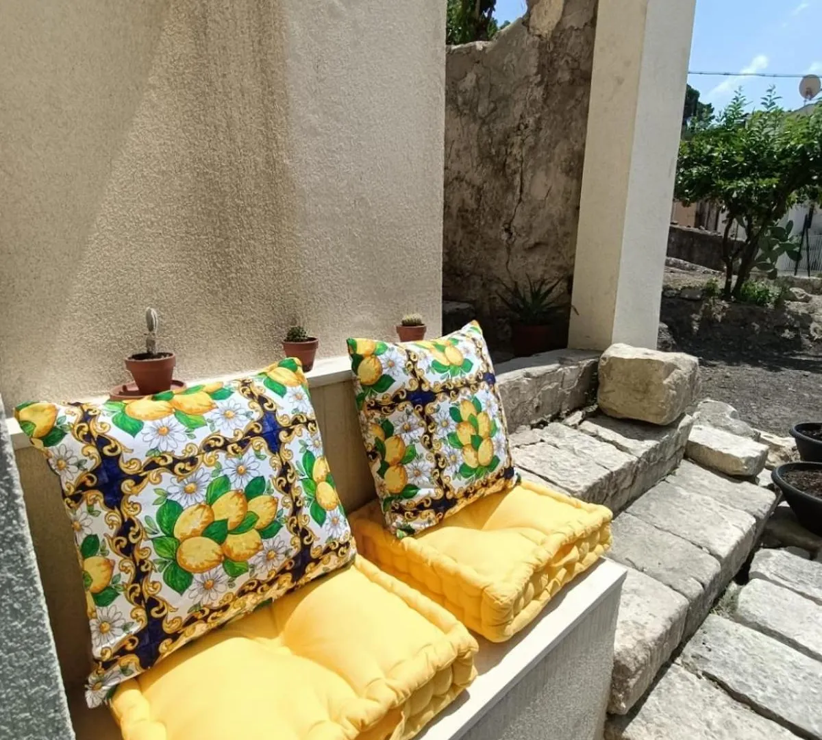 Acciana Garden - Oasi Verde In Pieno Centro Storico - Modica Bassa 0*,  Ιταλία